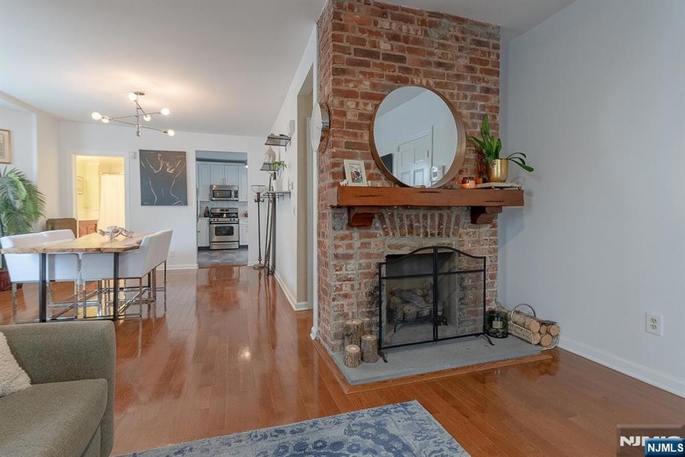 56 Forest St unit 1, Montclair, NJ 07042 - photo 1