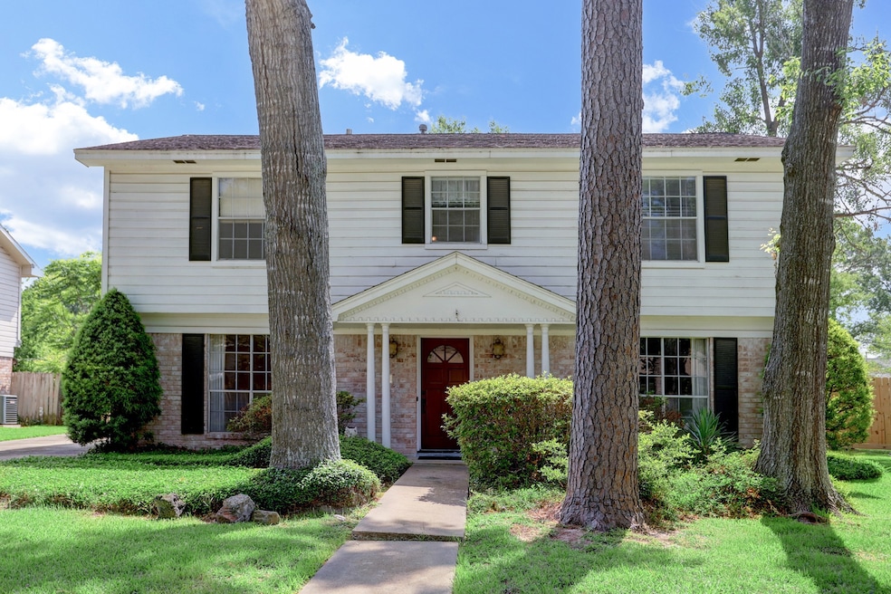 9710 Kindletree Dr, Houston, TX 77040 - photo 1