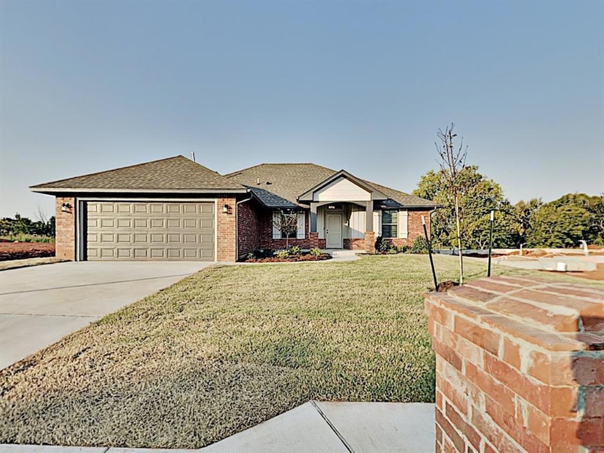7037 Hidden Trail Ln, Warr Acres, OK 73132 - photo 1