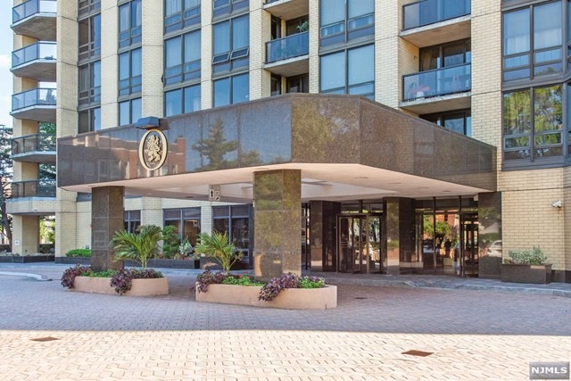 The Royal Buckingham unit 2B, Fort Lee, NJ 07024 - photo 1