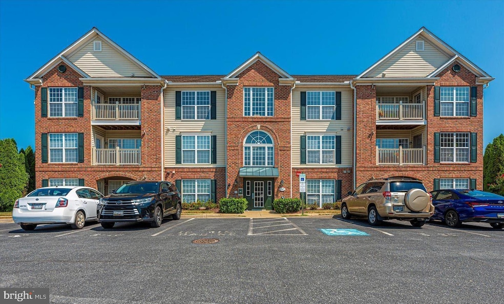 597 Cawley Dr, Frederick, MD 21703 - photo 1