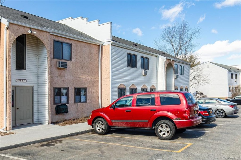 44 Scarborough Ln unit B, Wappingers Falls, NY 12590 - photo 1