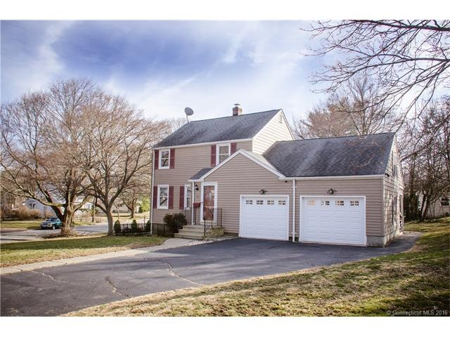 Charming colonial-meticulously maintained on a cor