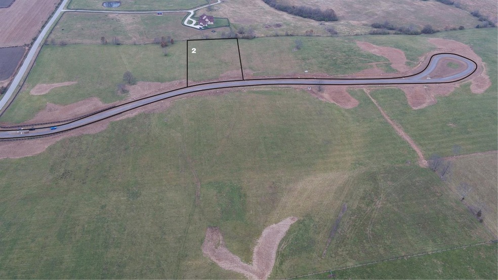 151 Larland Ln unit 2, Versailles, KY 40383 - photo 1