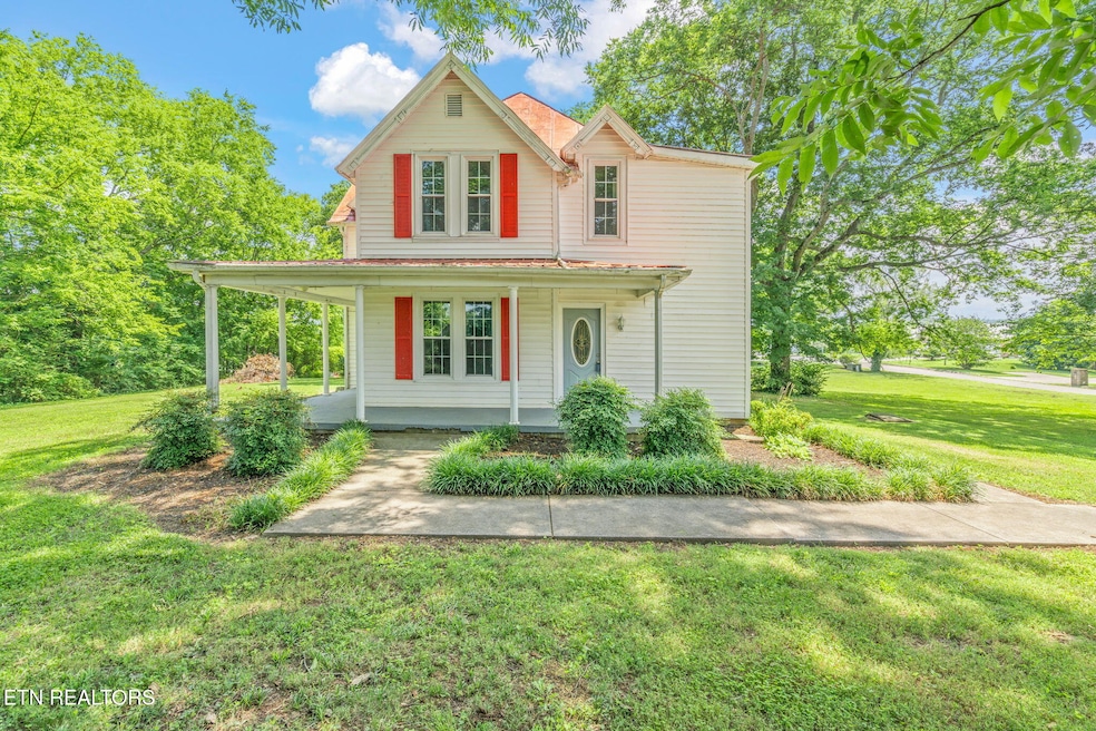 2115 Aaron Ct, Sevierville, TN 37876 - photo 1