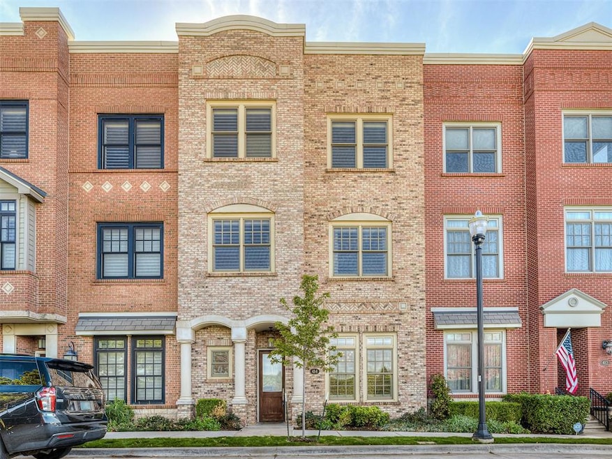 For Sale $950,000 • Co-Listing Agent