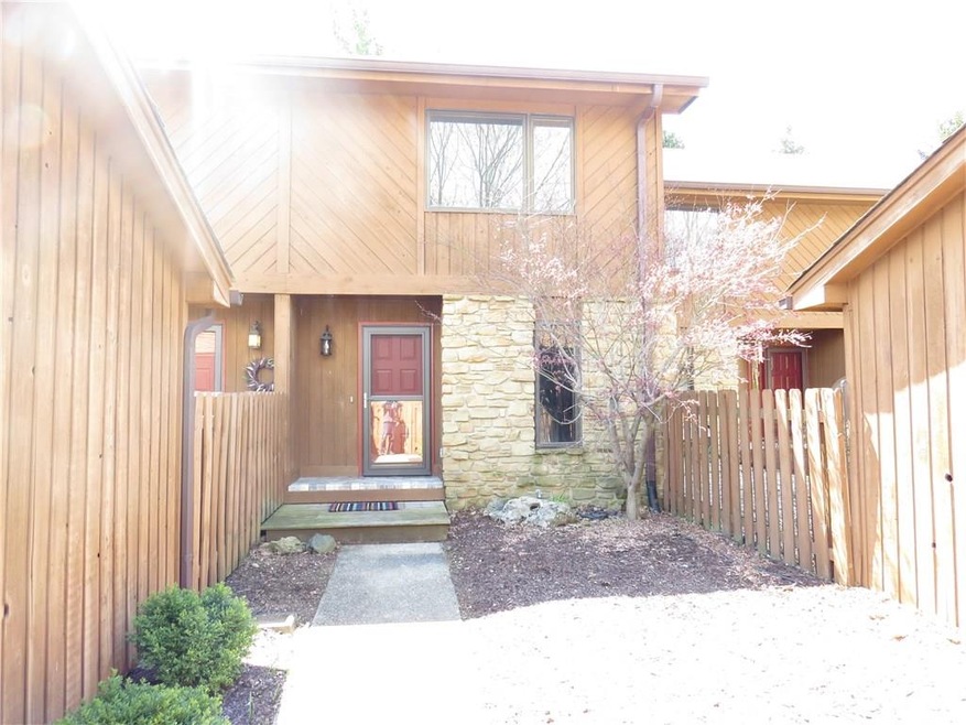 3173 Sycamore Dr, Columbus, IN 47203 - photo 1