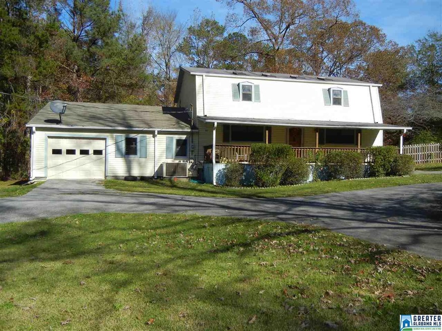 215 Hidden Ln, Calera, AL 35040 - photo 1