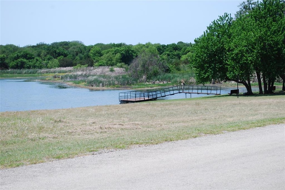 4073 Whitecrest Dr, Whitney, TX 76692 - photo 1