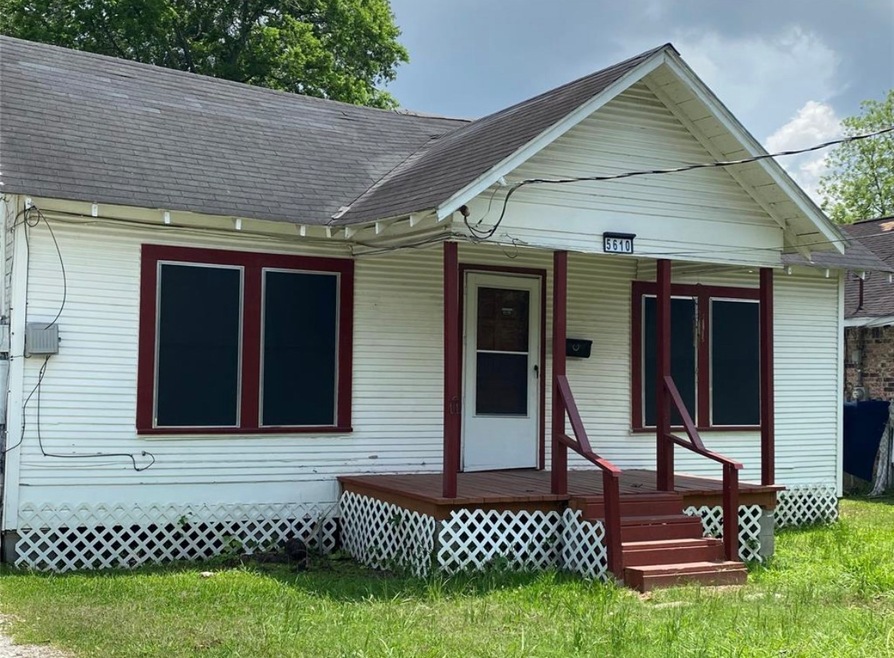 5610 Pickfair St, Houston, TX 77026 - photo 1