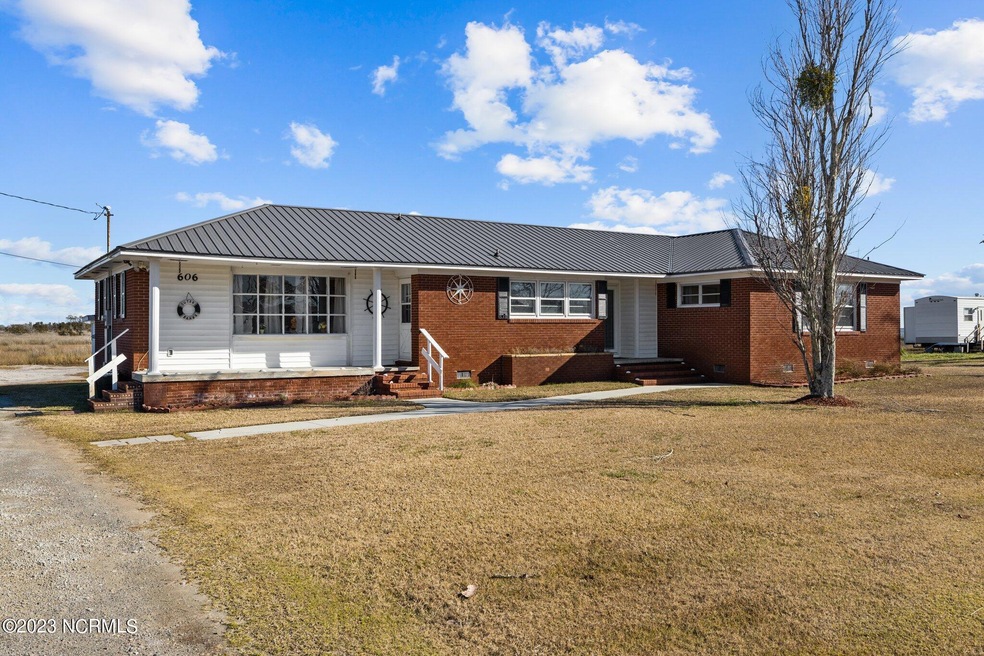 606 Hwy 70 (48)