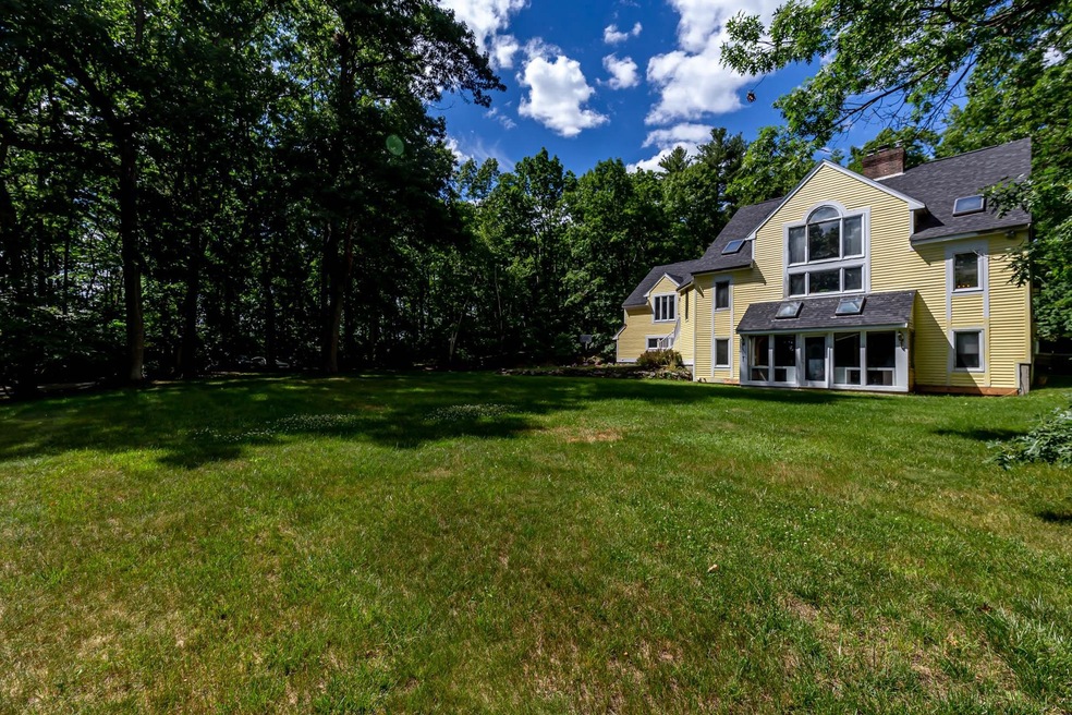 62 Alexander Rd, Londonderry, NH 03053 - photo 1