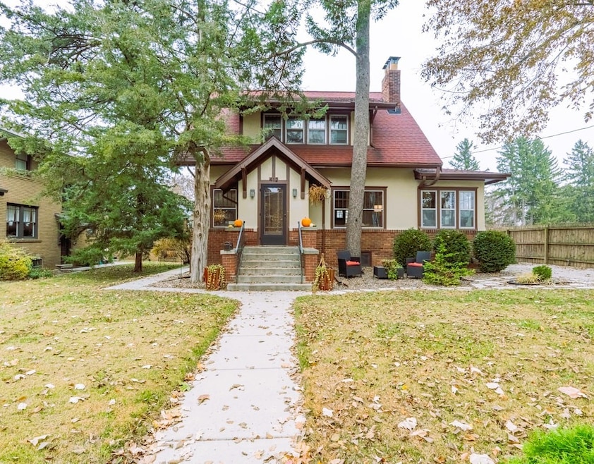 412 W Virginia Ave, Normal, IL 61761 - photo 1