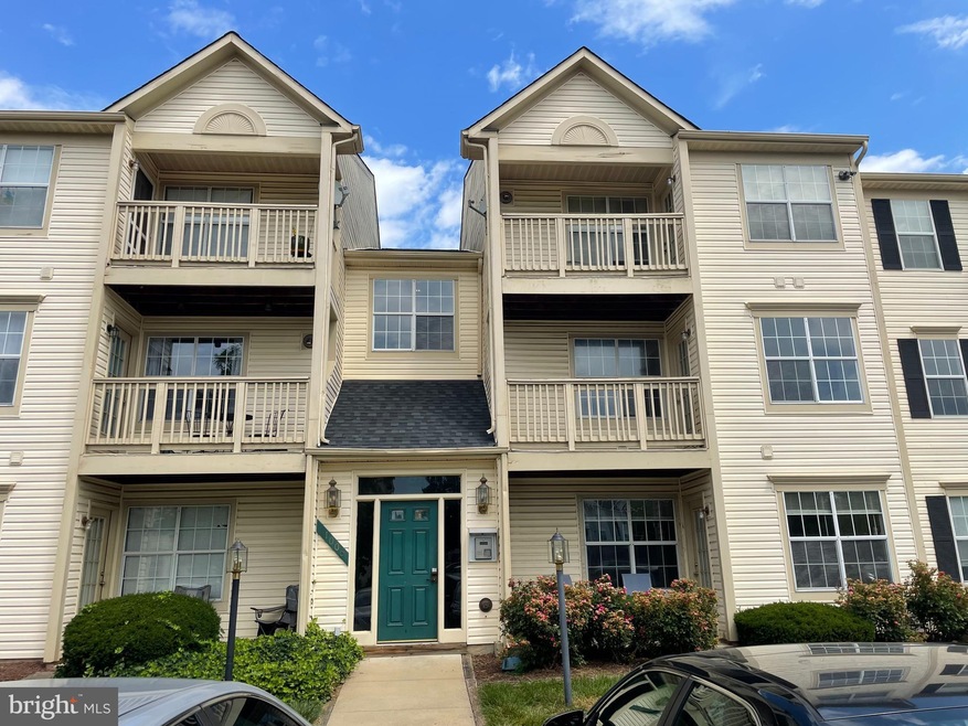 11006 Koman Cir unit 204, Manassas, VA 20109 - photo 1