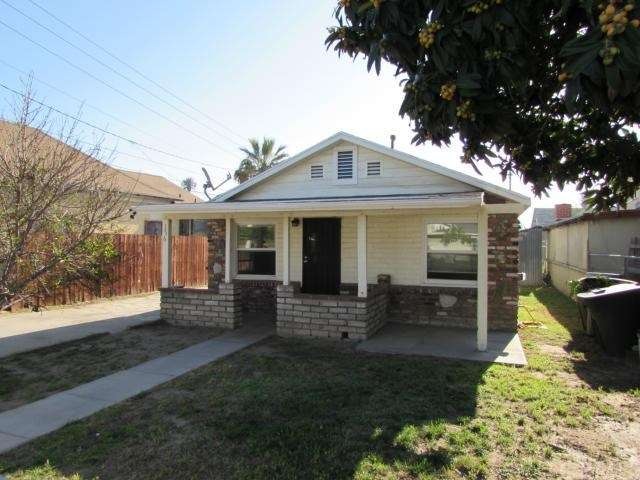 What a GEM! Cute, Cute, Cute... Nice front porch, 