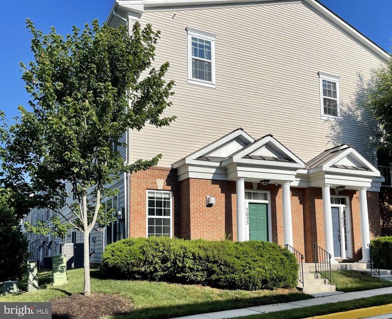 7025 Huntley Run Place unit 104, Alexandria, VA 22306 - photo 1