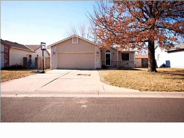 11823 W Bella Vista Ct 3 BR 2 BA 2 Car Garage Open