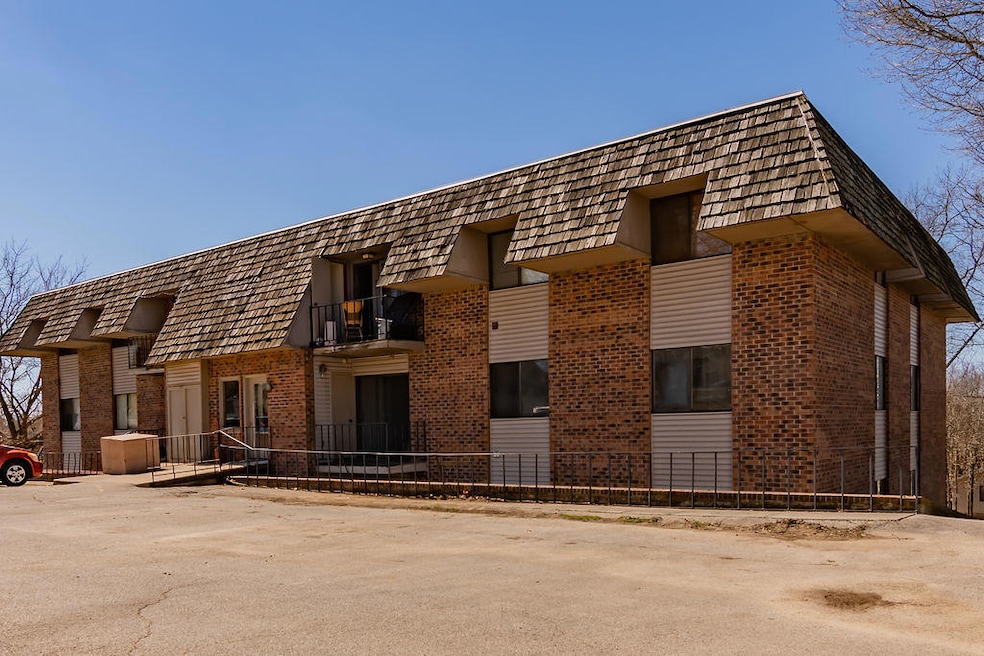 1200 W. Main Exterior