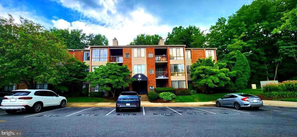 18110 Chalet Dr unit 301, Germantown, MD 20874 - photo 1