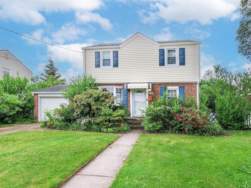 Sold $710,000 • Co-Listing Agent