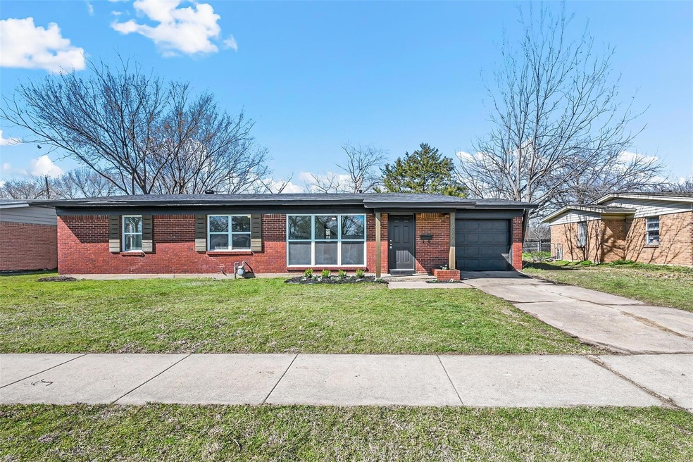 7909 Laura St, North Richland Hills, TX 76180 - photo 1