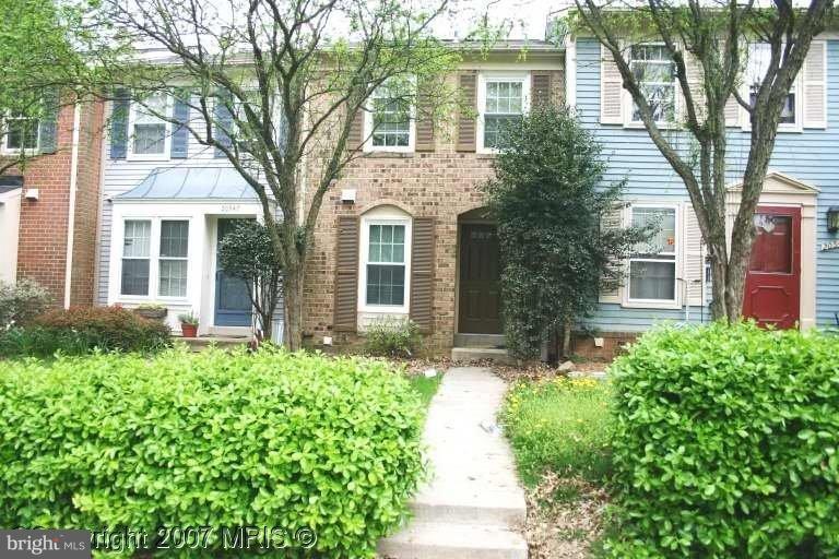 20545 Strath Haven Dr, Montgomery Village, MD 20886 - photo 1