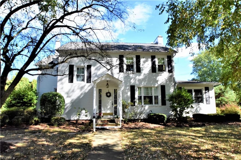Classic 1923 Colonial located at 9143 S Leroy, Wes