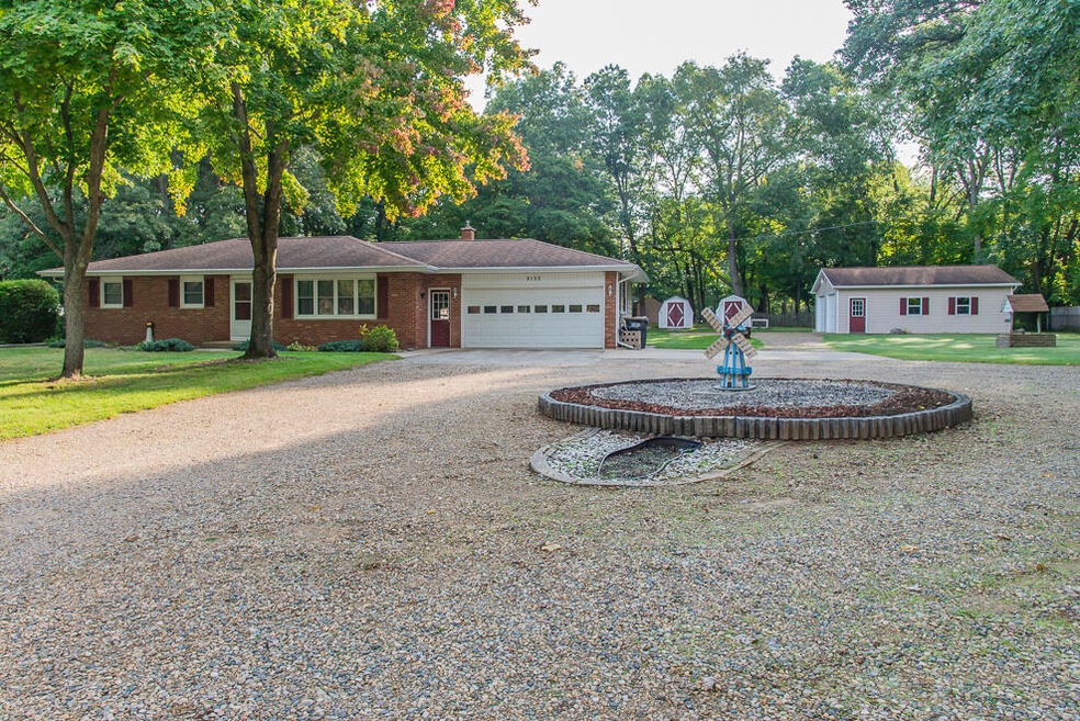 9135 Oakland Dr, Portage, MI 49024 - photo 1