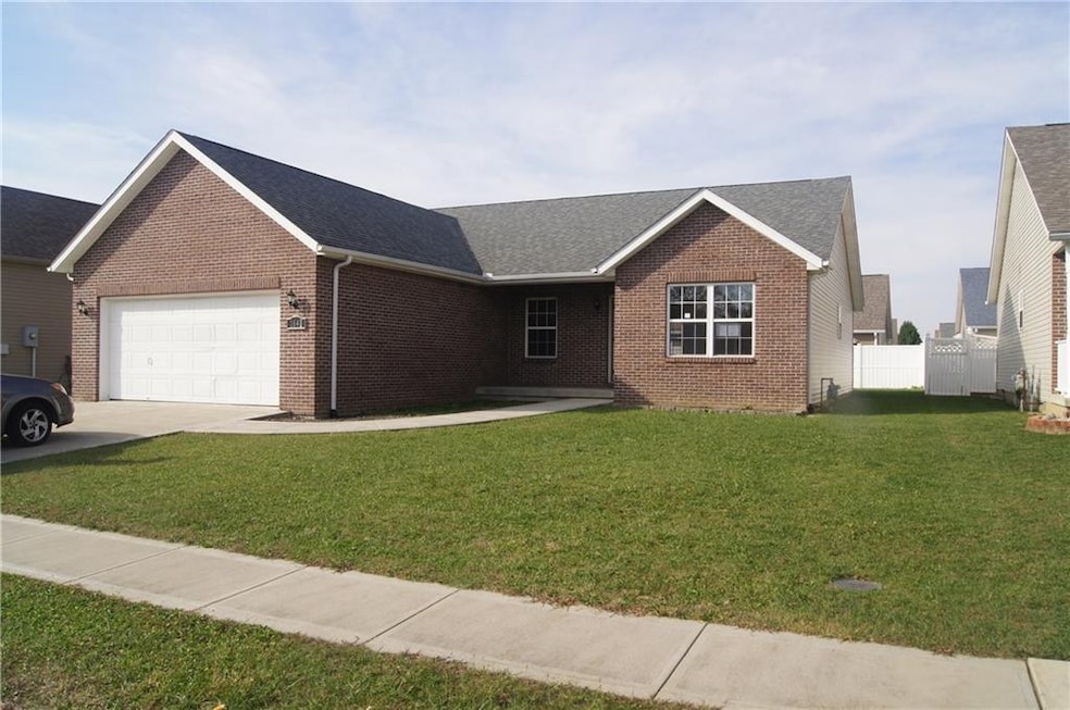 1641 N Oakmont Ave, Greensburg, IN 47240 - photo 1