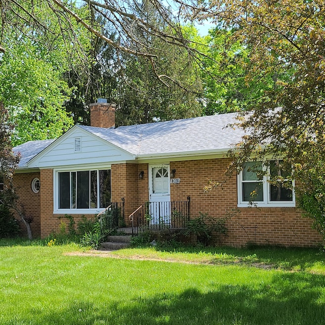 13041 California Rd, Sawyer, MI 49125 - photo 1