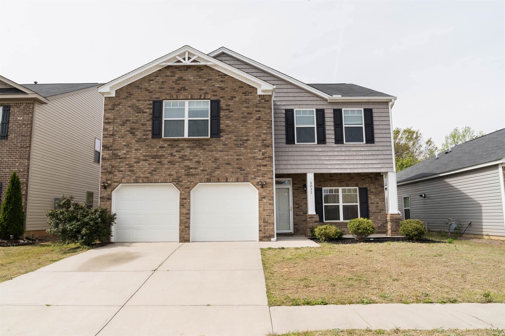 2037 Pomerol Dr, Moore, SC 29369 - photo 1