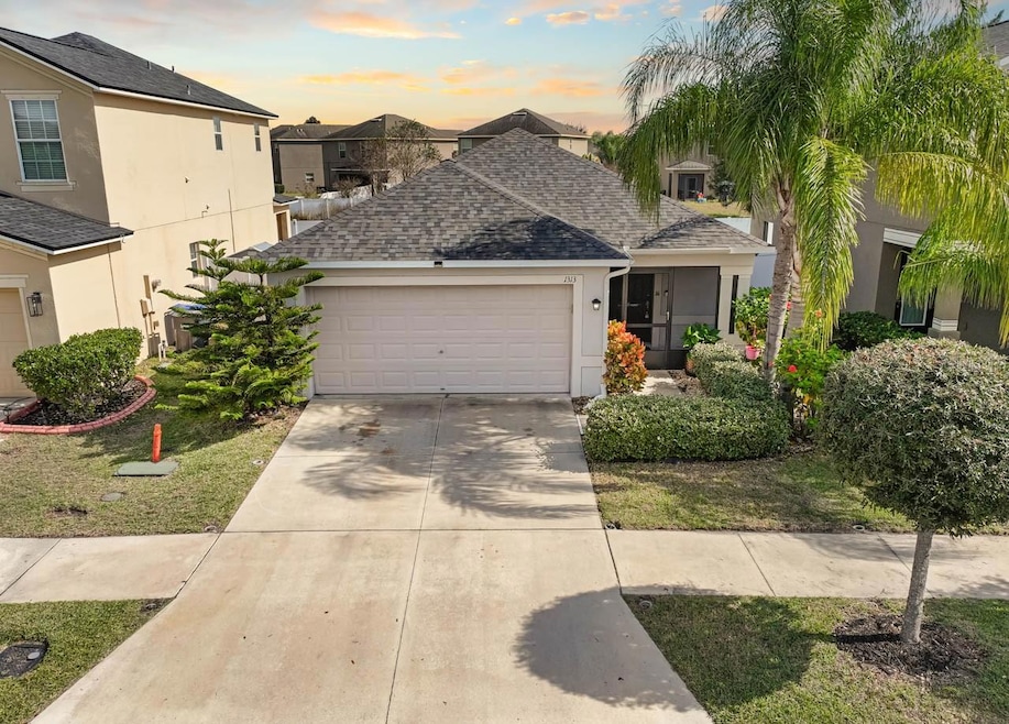 1313 Trailwater St, Ruskin, FL 33570 - photo 1