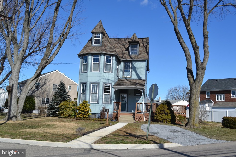 204 Rutledge Ave, Folsom, PA 19033 - photo 1