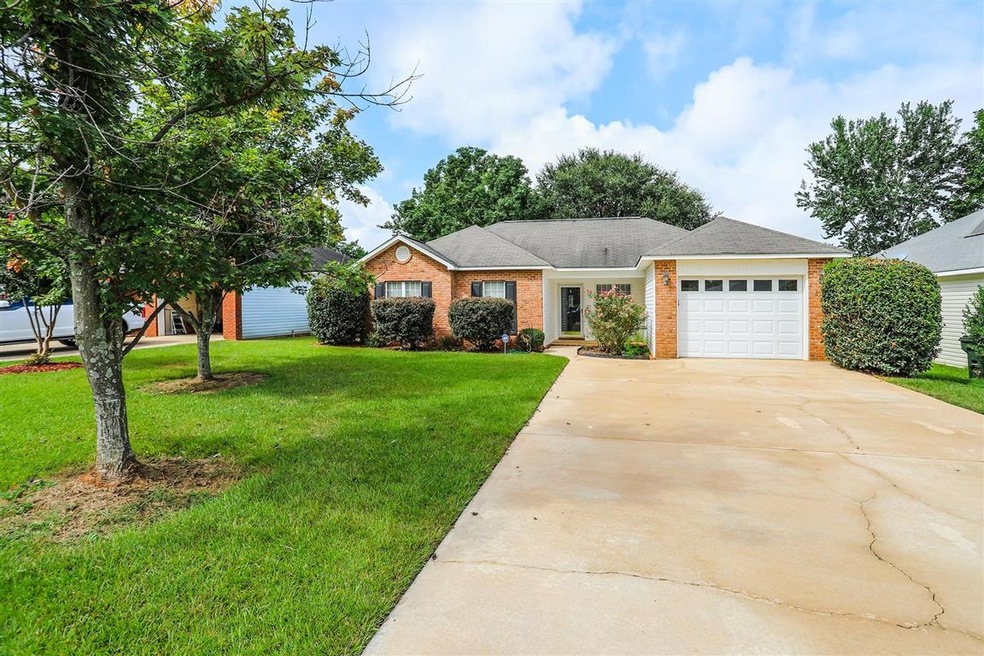 196 Tyson Glen Dr, Warner Robins, GA 31088 - photo 1