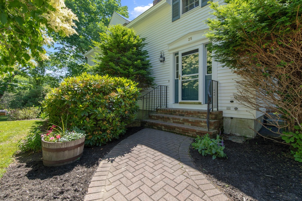 25 Higgins Ln, South Portland, ME 04106 - photo 1