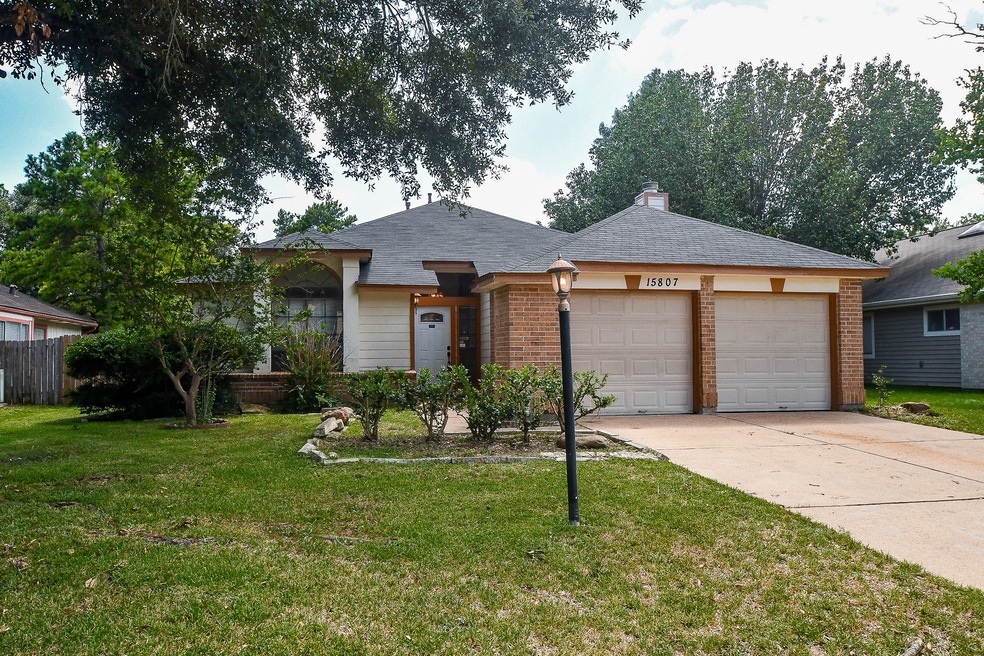15807 Meadow Village Dr, Houston, TX 77095 - photo 1