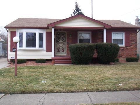 6802 Colonial Dr, Flint, MI 48505 - photo 1