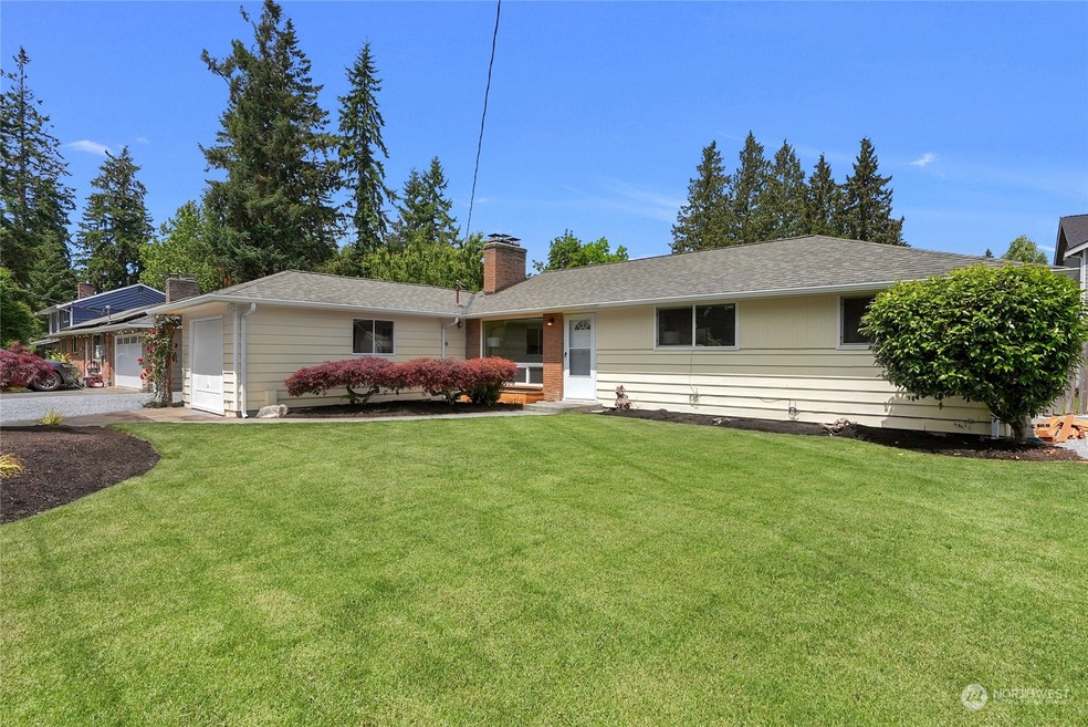 8023 213th St SW, Edmonds, WA 98026 - photo 1