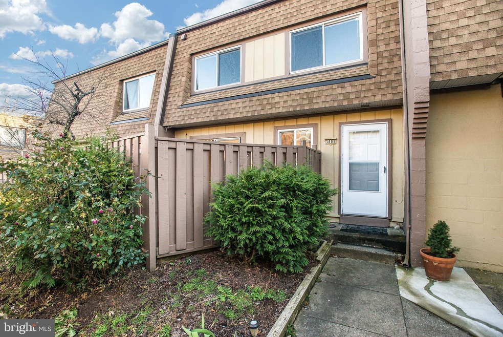 3888 Manzanita Place unit D, Alexandria, VA 22309 - photo 1