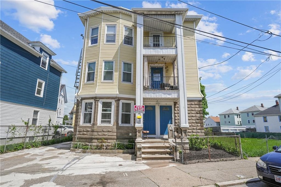 12 Magnolia St, Pawtucket, RI 02860 - photo 1