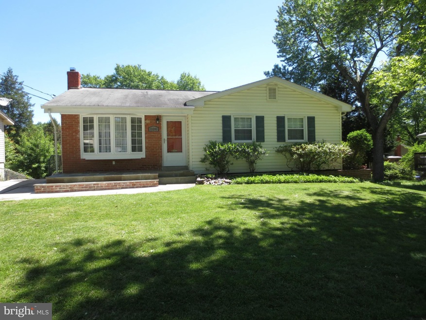 13203 Vandalia Dr, Rockville, MD 20853 - photo 1