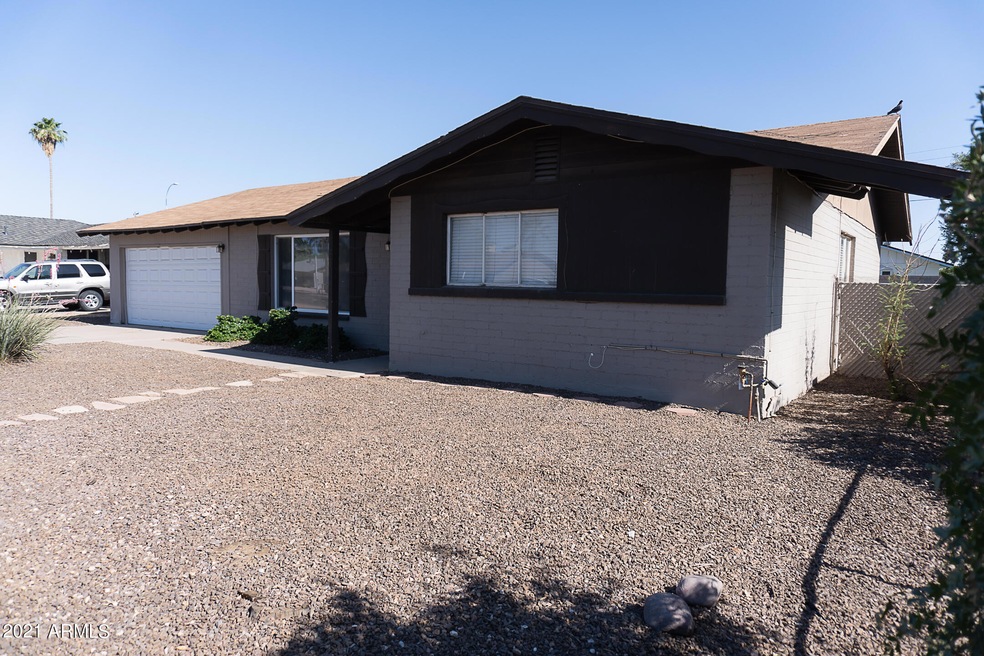 217 W Orchid Ln, Chandler, AZ 85225 - photo 1