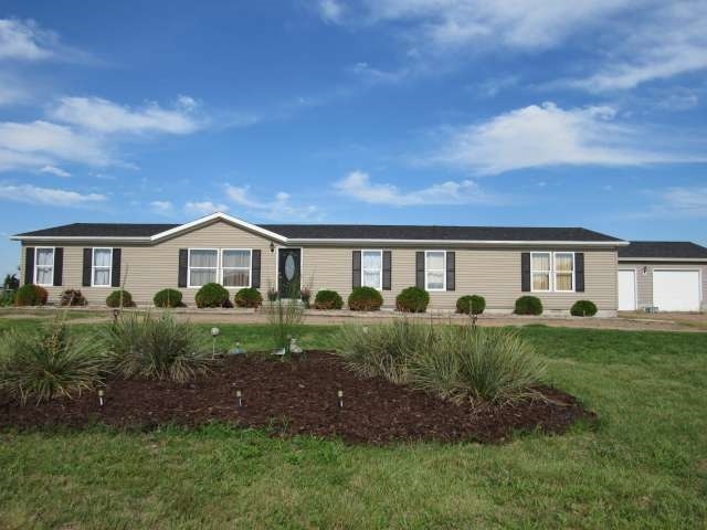 6046 SW Ridgecrest Cir, North Platte, NE 69101 - photo 1