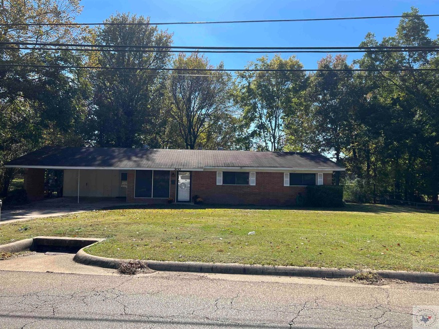 300 Redwater Rd, Wake Village, TX 75501 - photo 1