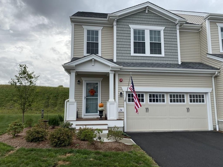 24 Locust Ln unit 24, Hopkinton, MA 01748 - photo 1