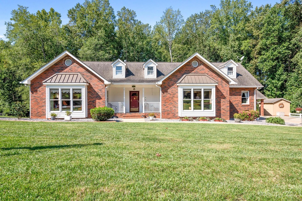 213 Baymount Dr, Statesville, NC 28625 - photo 1