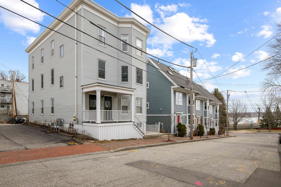 33 Tyng Street _3 Portland-43