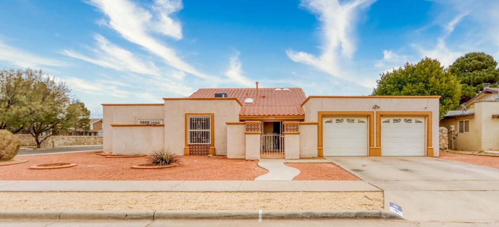 325 Higley Cir, Horizon City, TX 79928 - photo 1