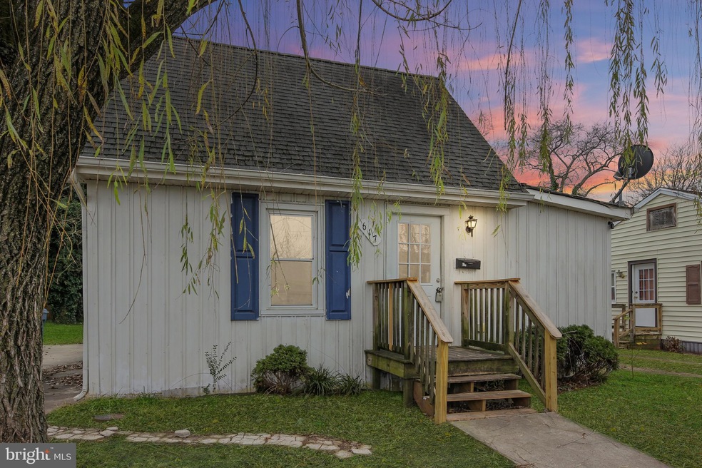 617 Center St, Laurel, DE 19956 - photo 1