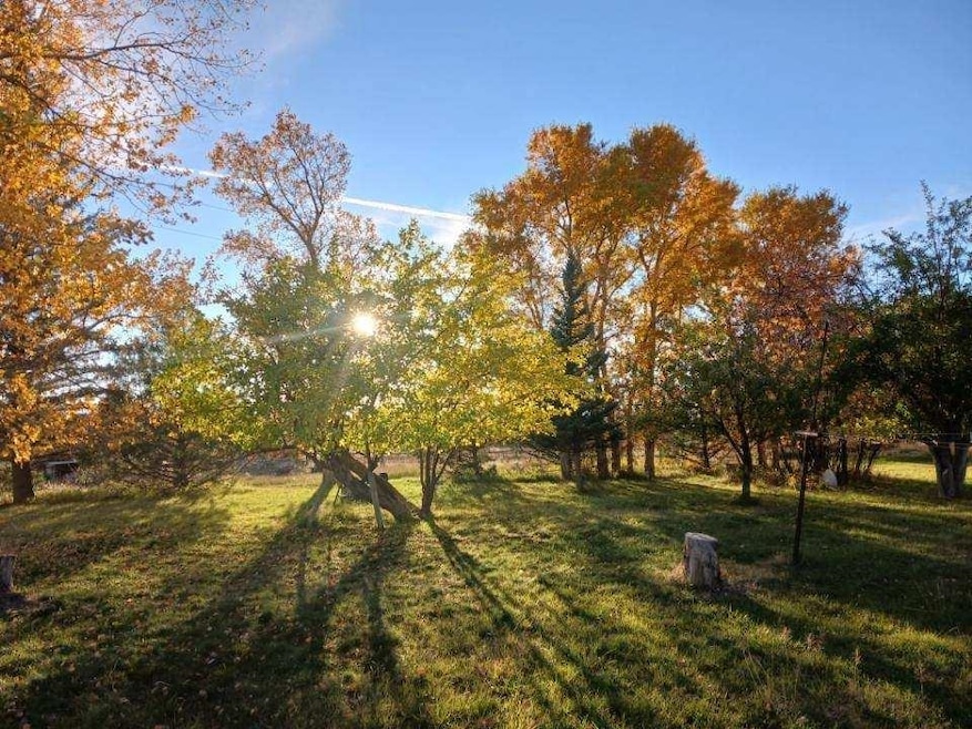 10332 Hwy 26 North Side, Kinnear, WY 82516 - photo 1